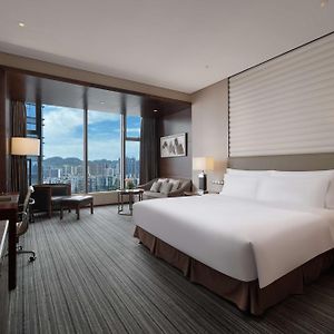 Radisson Blu Plaza Chongqing - Free 2 Bottle Of Local Beer Per Room During Stay